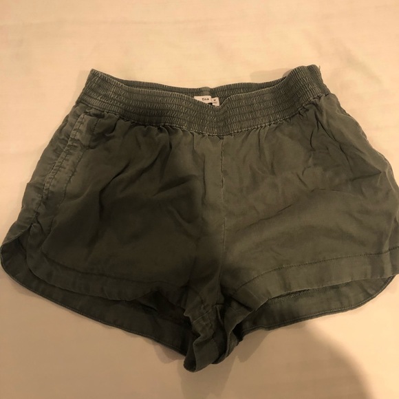 Aritzia trope shorts - Picture 2 of 3
